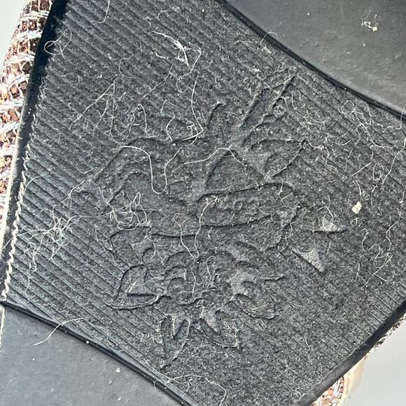 J Renee Brianna d'Orsay Silver Bronze Fabric Jeweled Stiletto Heels Shoes 7 - Picture 8 of 14